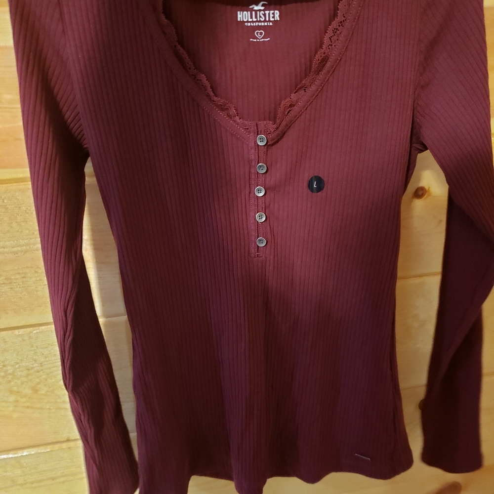 !NWT Hollister Ribbed Long-sleeve